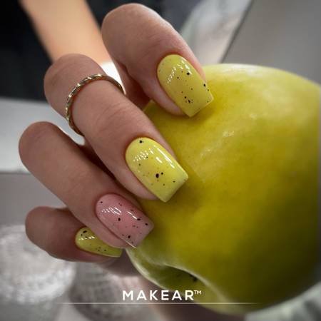 MAKEAR Rubber Base Juicy 8ml - CRB16 Bahama Yellow
