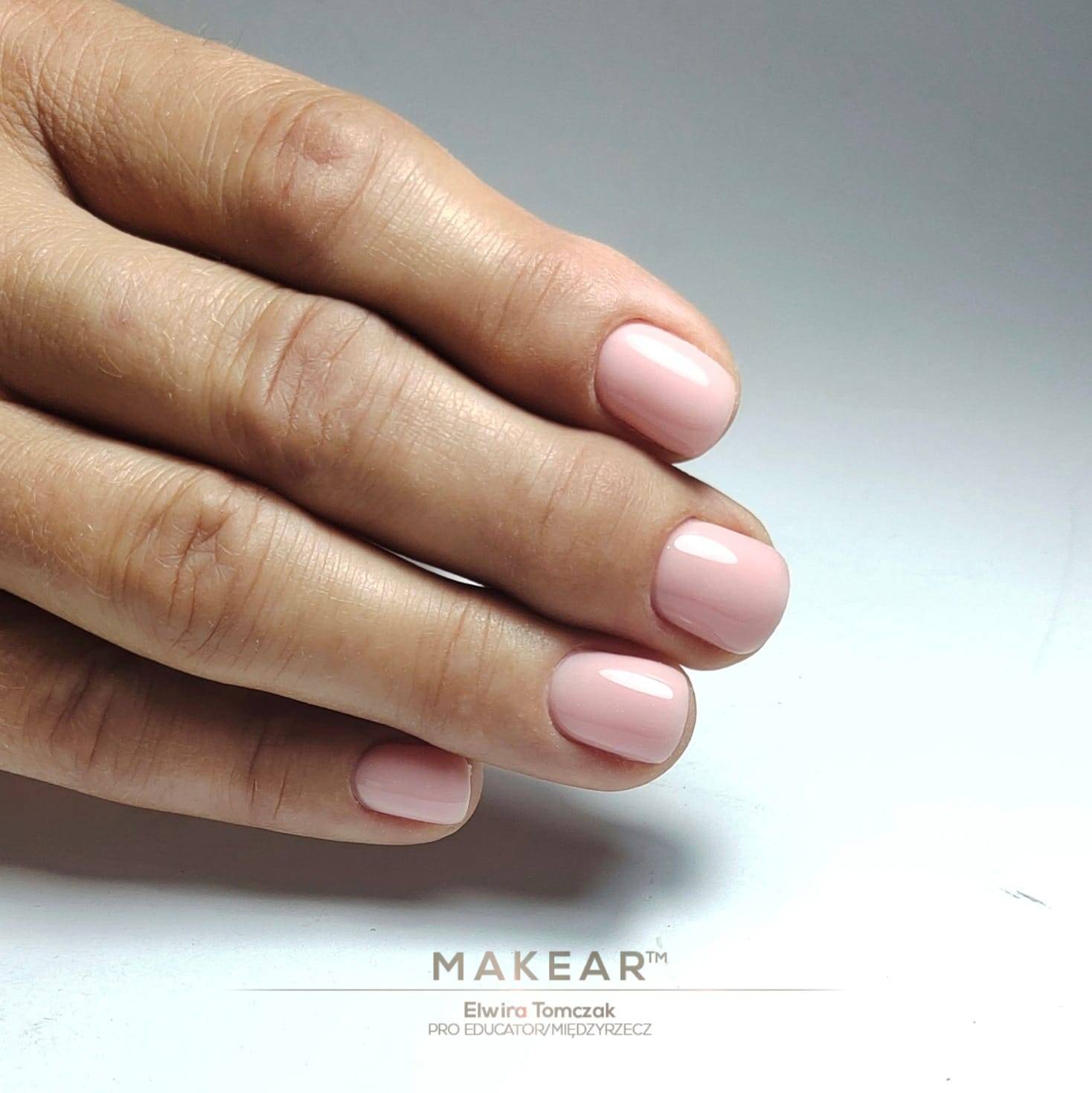 MAKEAR Nude Rubber Base 8ml - NRB07 Warm Beige