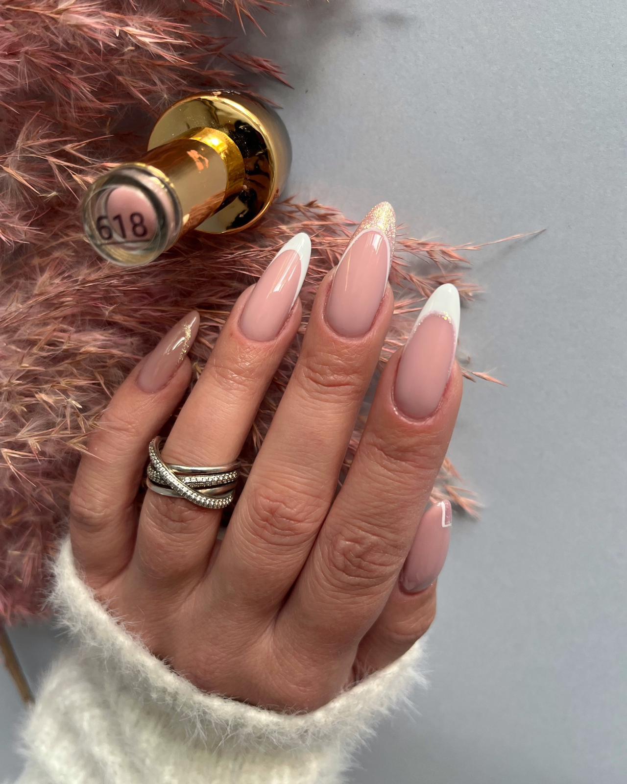 MAKEAR 'Say Yes' Gel Polish 8ml No.618