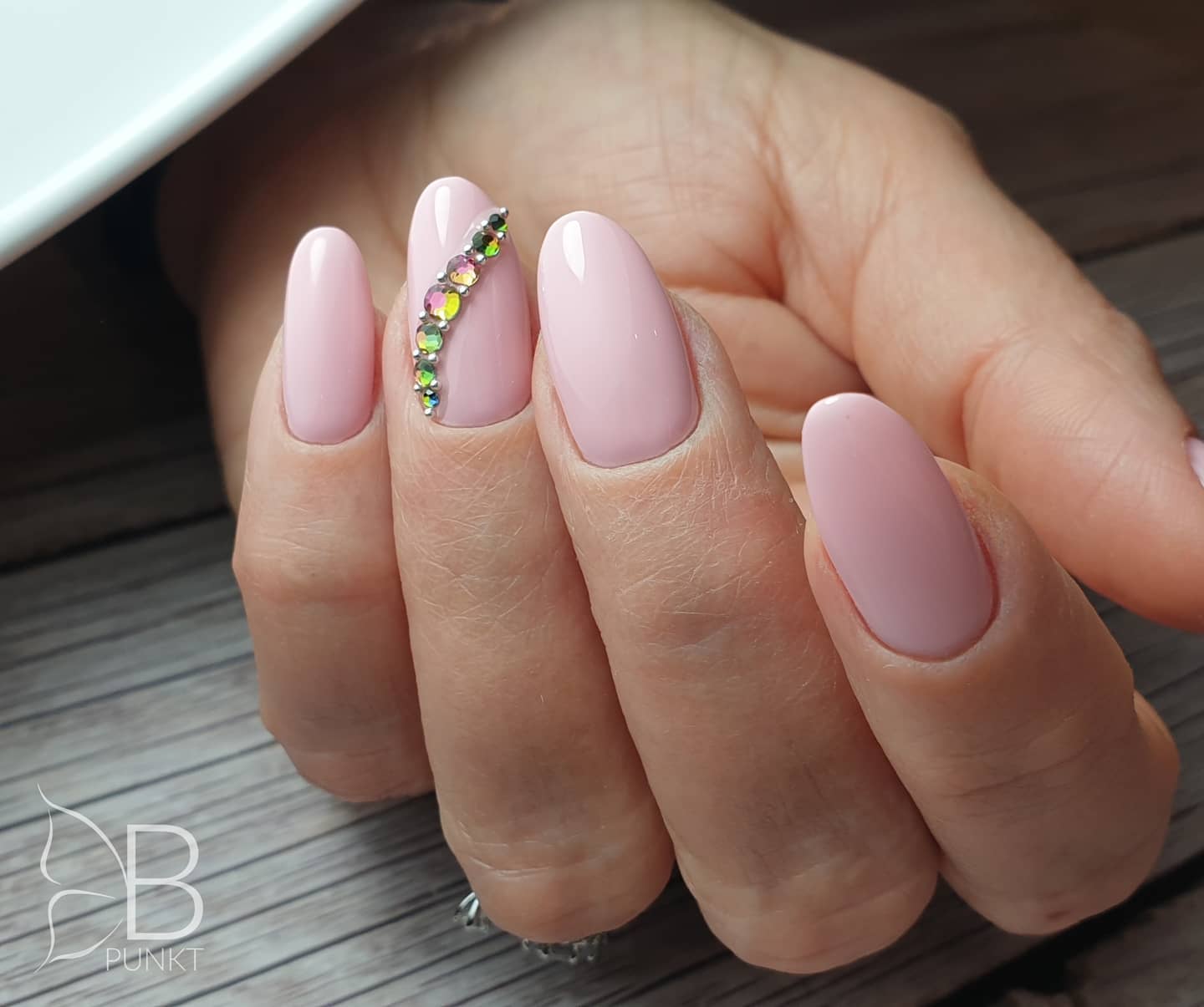 MAKEAR Gel Polish 8ml No.555
