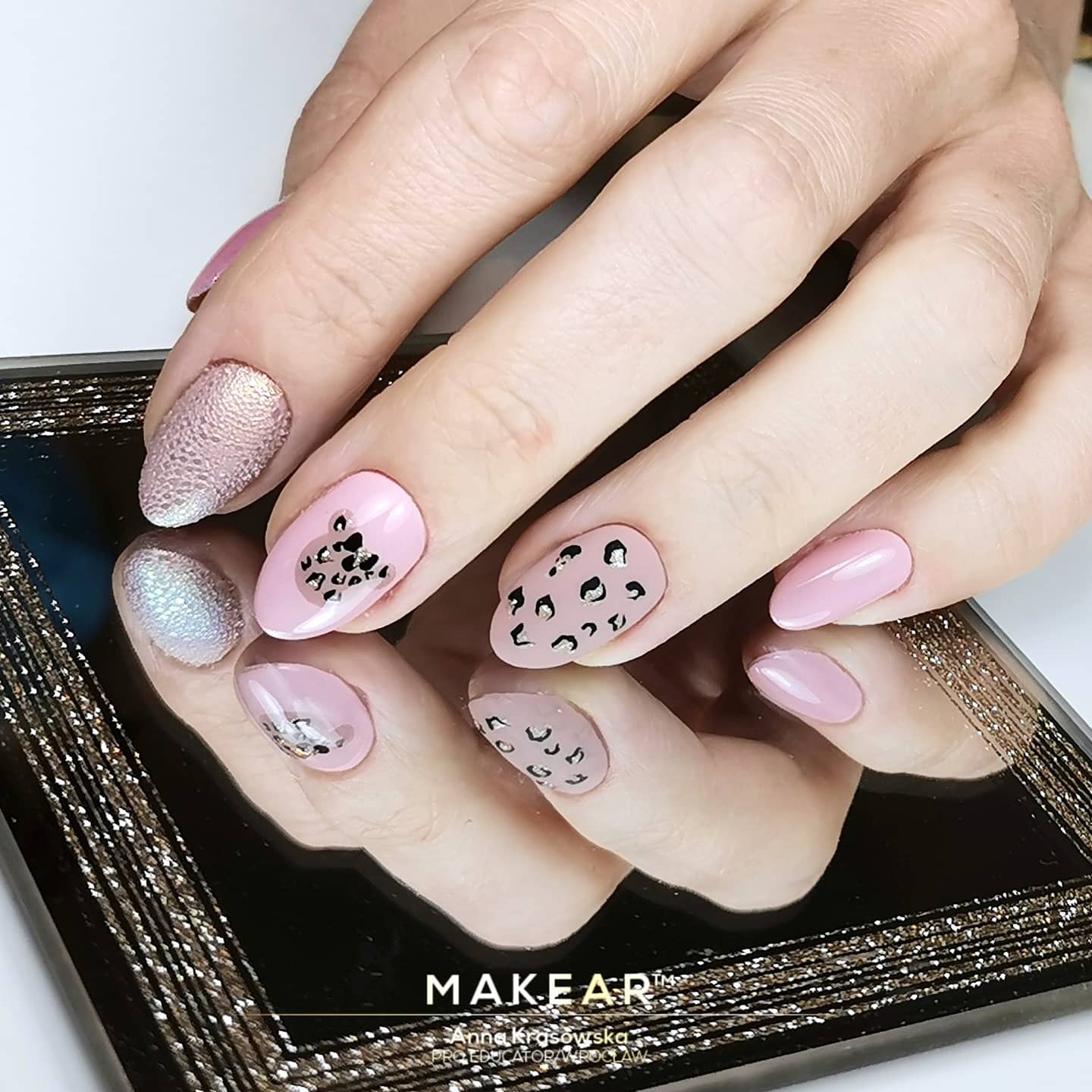 MAKEAR Gel Polish 8ml No.555