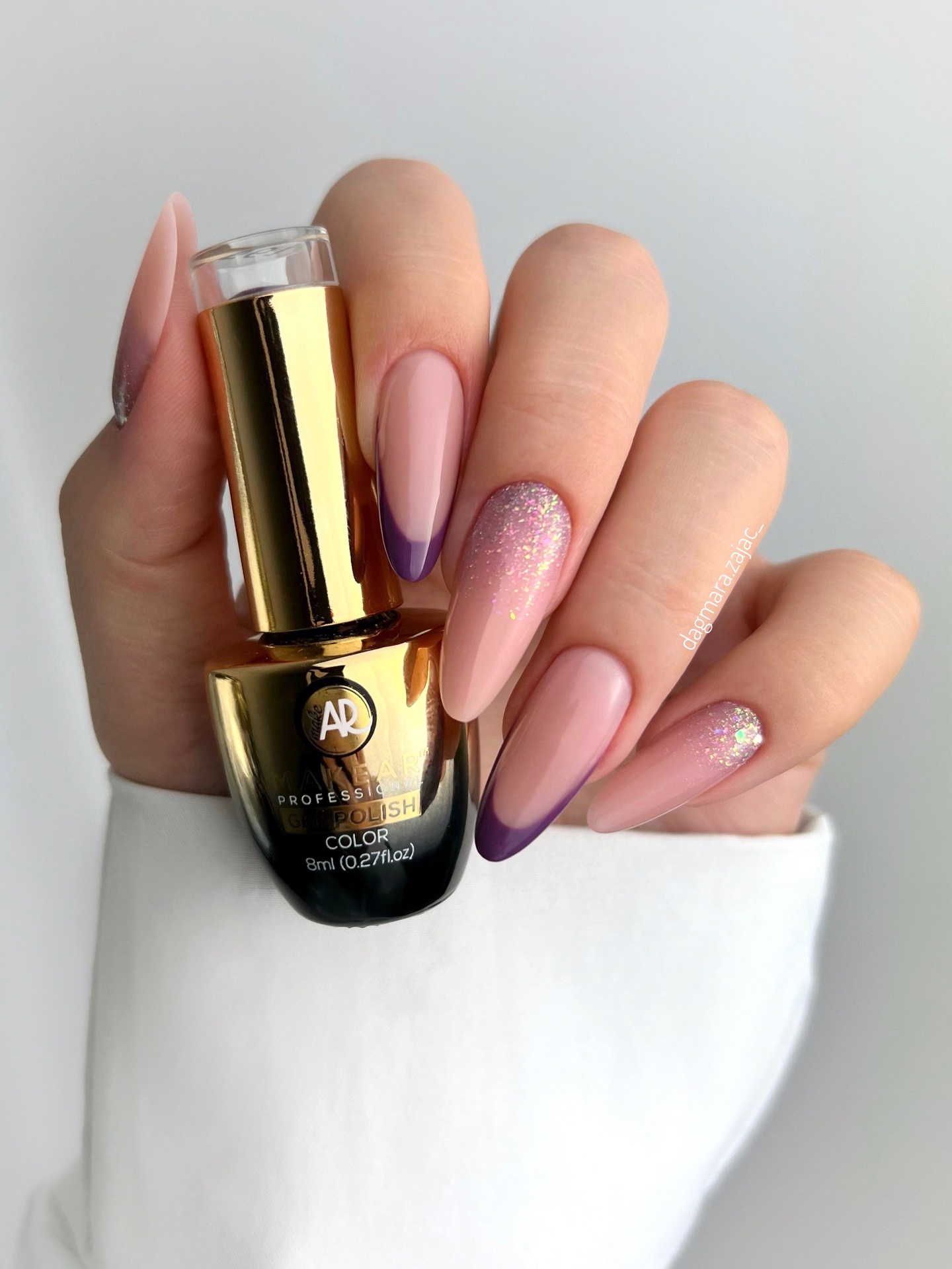 MAKEAR Gel Polish 8ml No.561