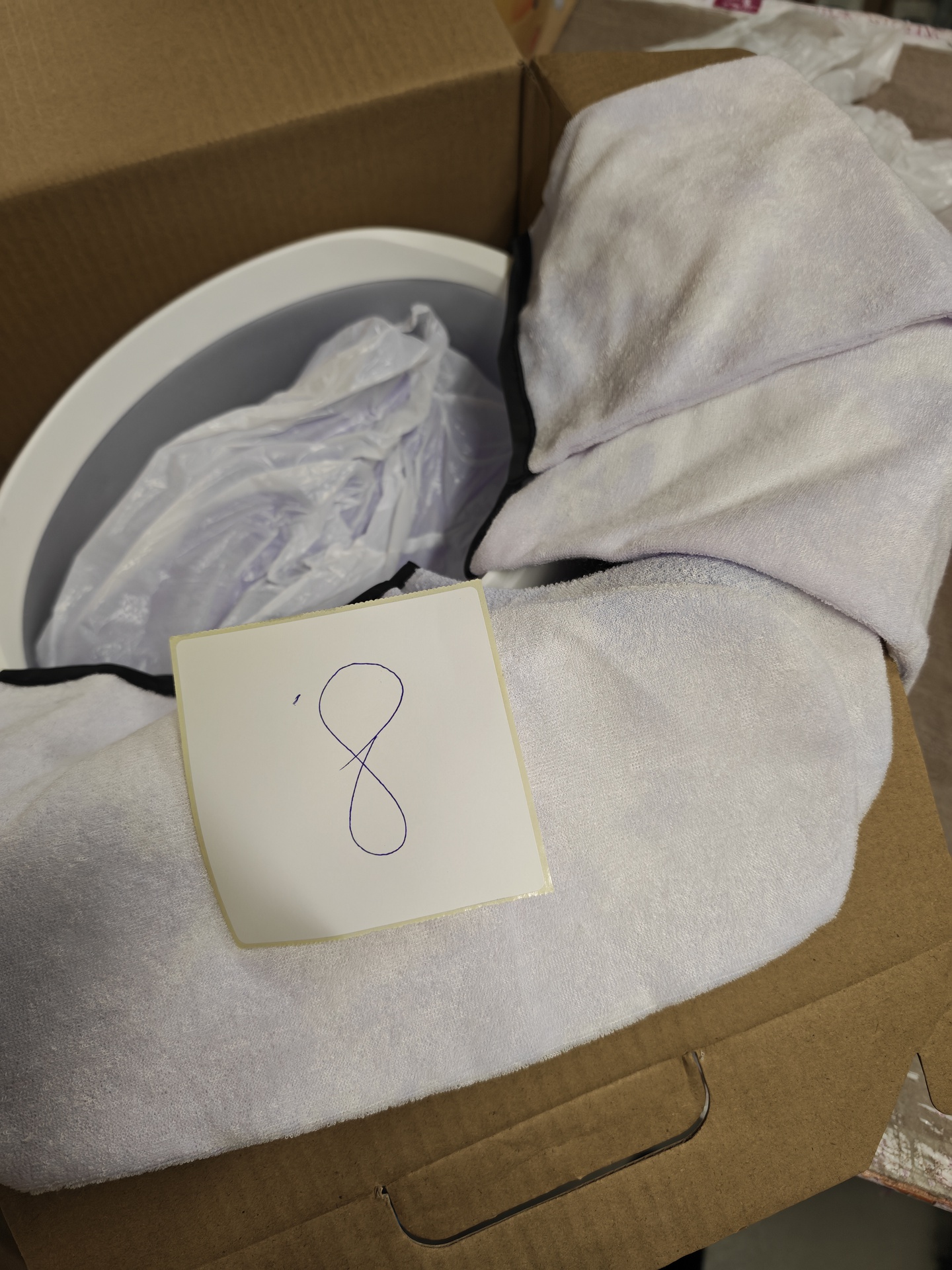 ESZTÉTIKAI HIBÁS #8 - XXL Kéz-és lábápoló Paraffingép 300W - kezdő szettel (hiba a további képeknél)