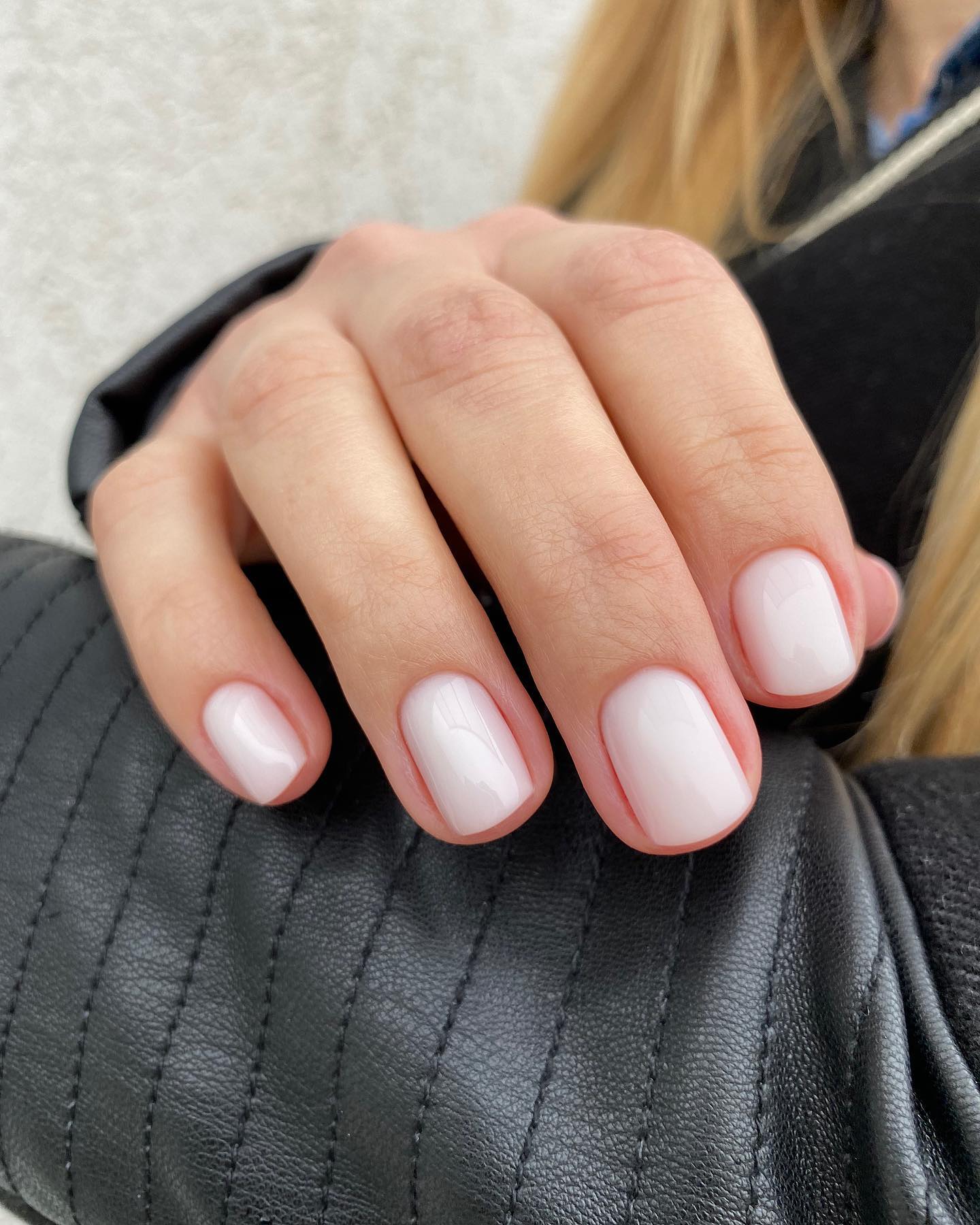 Profinails Milky Top fixálásmentes LED/UV fényzselé 6g No.M-02