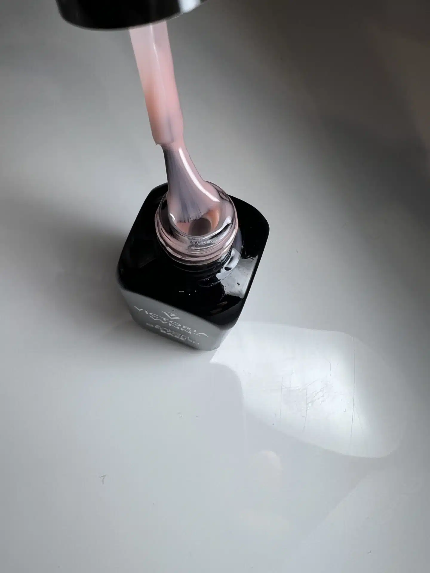 Victoria Vynn Mega Base 8ml - Beige
